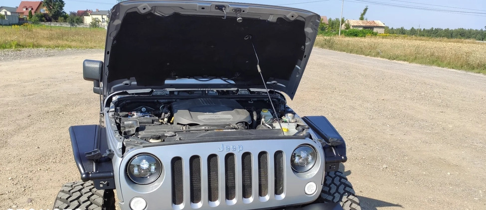Jeep Wrangler cena 129998 przebieg: 113044, rok produkcji 2015 z Częstochowa małe 781